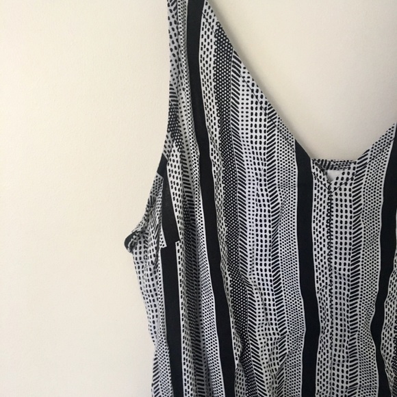 H&M romper - Picture 2 of 2